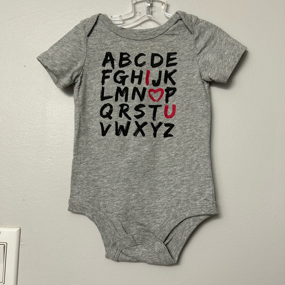 BOGO George Grey graphic SS onesie. Size 6-12mLike new.
